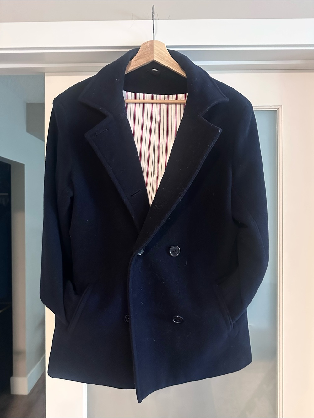 Classic 80% wool Tabi coat with a timeless  style